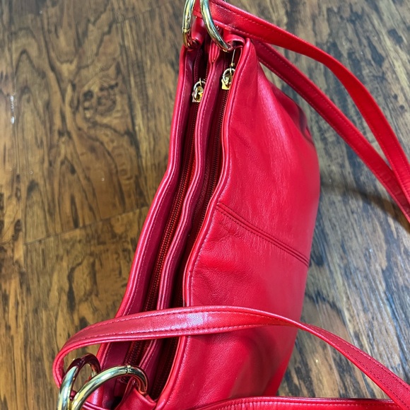 Red medium shoulder bag - Picture 9 of 9